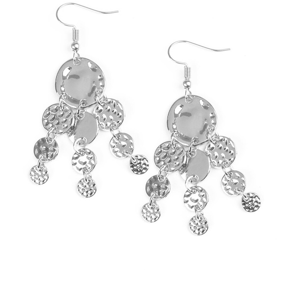 paparazzi Jewelry - Delicate Silver Dangly Earrings NWT paparazzi Jewelry - Delicate Silver Dangly Earrings NWT